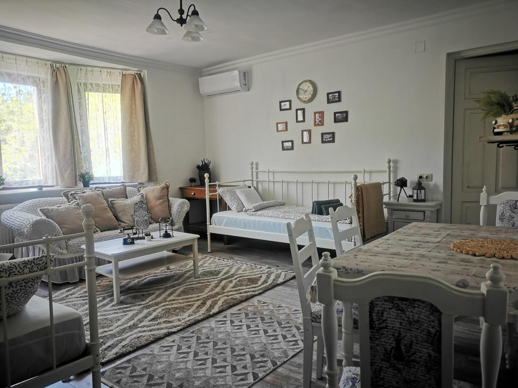 Kuria Apartman Budapest With Free Parking Exterior photo
