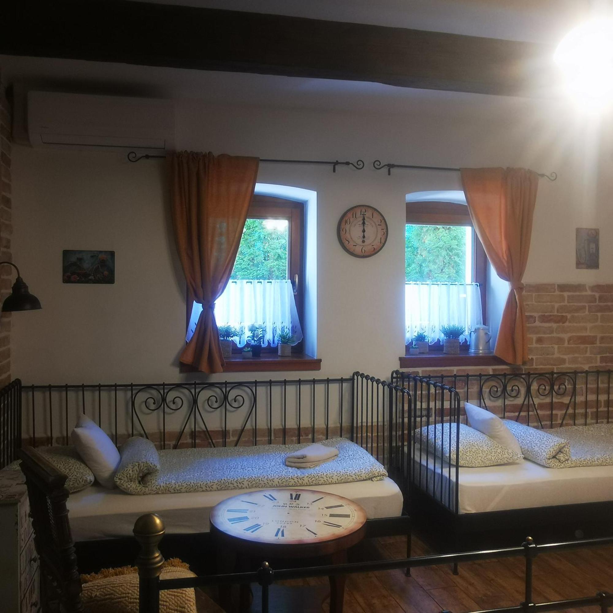 Kuria Apartman Budapest With Free Parking Exterior photo